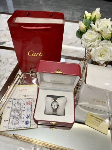 台湾厂 Cartier卡地亚蓝气球钢带真正的高版本原单品质,专柜对版哈,你们要的高版本终于给你们安排了,等了2个月才出货,在超长的品牌历史上制作出众多经典,比如 台湾厂 Cartier卡地亚蓝气球钢带真正的高版本原单品质,专柜对版哈,你们要的高版本终于给你们安排了,等了2个月才出货,在超长的品牌历史上制作出众多经典,比如