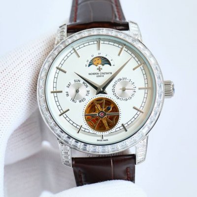 白钻 金钻 最新出品 江丹诗顿-Vacheron Constanti。阁工楼匠独一无二版 再火创爆奇迹。经典之作升级版！ ①搭配多功能月相陀飞轮机械机芯。功能