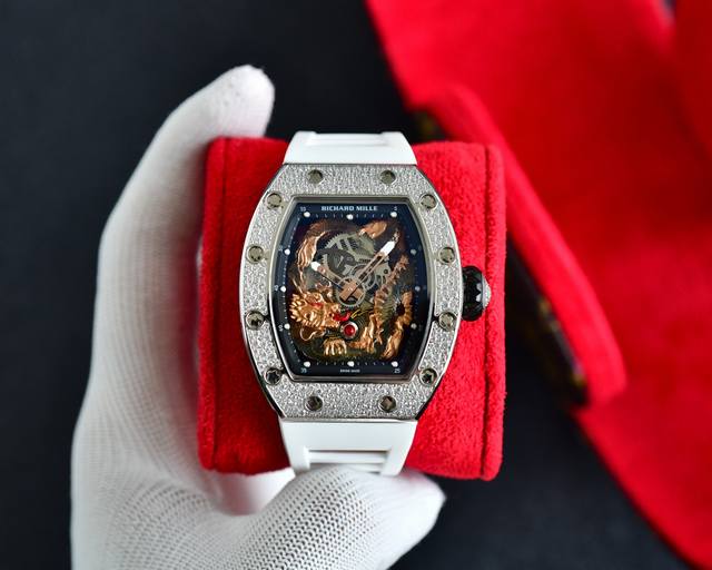 成龙大哥同款Jack Chen Richard Mille 理查德米勒 RM57-03飞龙 在天系列 全球限量8只 贵重来不是你的缺点 此款腕表壳套采用进口水晶