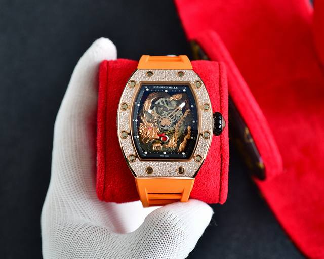 成龙大哥同款Jack Chen Richard Mille 理查德米勒 RM57-03飞龙 在天系列 全球限量8只 贵重来不是你的缺点 此款腕表壳套采用进口水晶