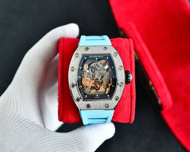 成龙大哥同款Jack Chen Richard Mille 理查德米勒 RM57-03飞龙 在天系列 全球限量8只 贵重来不是你的缺点 此款腕表壳套采用进口水晶