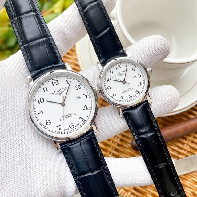 白 -金 钢带+20 。浪琴-LONGINES精品情侣对表携手而来，简约精致，品质精湛，热卖全城。采用进口石英机芯，顶级316精钢表壳，进口小牛皮表带，矿物质超