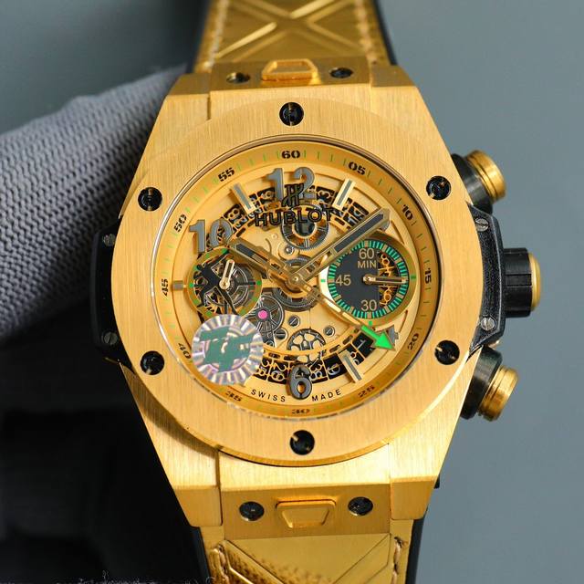 宇舶 恒宝 Hublot 英勇无畏 拳拳出击 简称 Hub 恒宝 Bigbang大爆炸元素材料计时码表v2版表壳采用进口316精钢材料 设计感爆炸搭载7750改