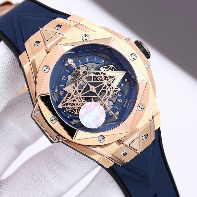 Hbf Factory 宇舶 恒宝 Hublot全新big Bang Sang Bleu Ii 刺青腕表 再次与知名刺青工作室sang Bleu合作 推出又款利