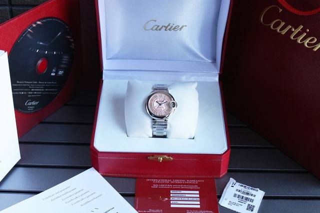 2023年cartier 卡地亚推出最新飞行员墨镜高品质男女太阳镜 18K金灿灿电镀 无框个性设计 正品内镀蓝膜镜片 炫酷 独特 Model Ct8160S S