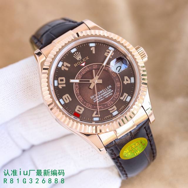 胶带 钢带 Iu 新品 全新系列rolex劳力士sky-Dweller 史上最复杂劳力士 正式面市了 以精湛的工艺技术与表款的正确调校方式重新定义了真正的 天行