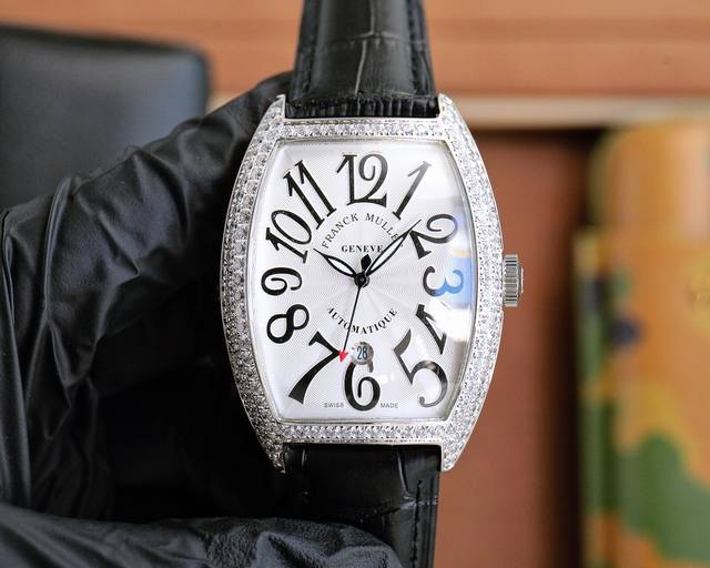 光壳 钻壳 法兰克 穆勒 Franck Muller 55*42*13Mm 全自动机械机芯 双面小牛皮原装针扣 酒桶形拱桥状壳 烈日之下 万众瞩目