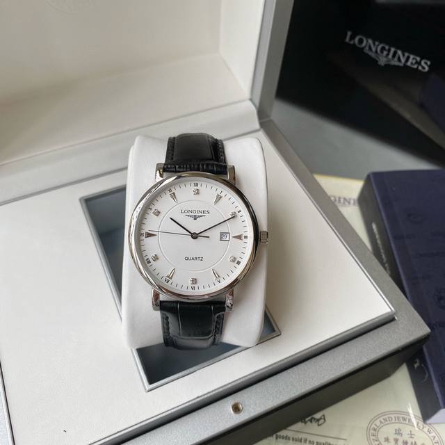 白皮 .金 .钢20浪琴-Longines 情侣对表 原装进口石英机芯 316L精钢表壳 直径男39Mm女29Mm 厚8Mm如果今天的阳光停止了它耀眼的光芒 那