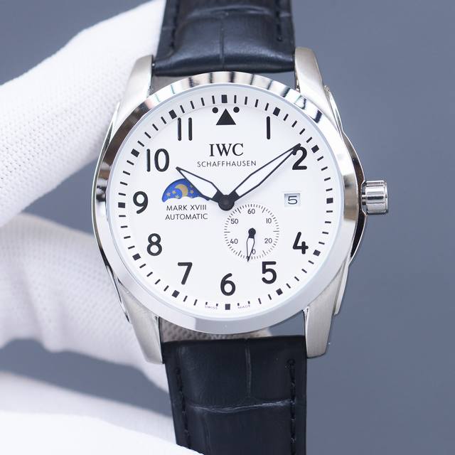 腕表推荐品牌 Iwc 万国 飞行员系列 Mark 马克18小王子特别版. 简约而典雅的904L精钢壳套和唯美的结合了9字位被表友热捧的日月星相 独特的4时位小秒