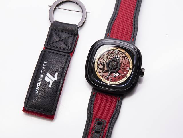 下单请询价 百兽之王 持续发力 心有猛虎 Sevenfriday七个星期五奉上细节拉满的老虎 只要足够勇敢 你也可以虎虎生威 清晰镂空虎头轮廓 都市众林跃然而出