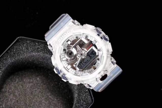 Casio卡西欧透明款g-Shock Ga- 运动男士电子手表男表gshock 手表镜面材质:矿物强化玻璃镜面 系列:G-Shock系列 机芯类型:石英机芯 附