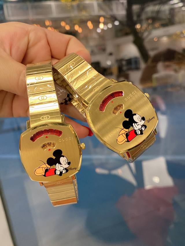 白 金 超可爱米奇到货 35Mm 38Mm 古驰-Gucci中性款 原单品质 Disney X Gucci Grip系列腕表 Disney X Guccidis