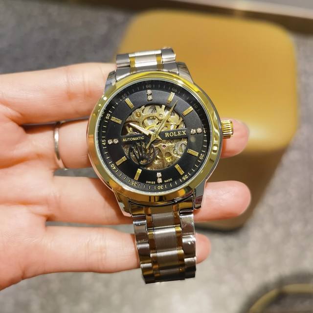 精钢表带十蝴蝶扣 1 新款暴出 劳力士一rolex 休闲商务男款火爆上市超强矿物质镜面 全自动机械机芯 走时精准 真空电镀 直径 42Mm 厚度 12Mm 时尚