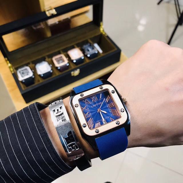 卡地亚 山度士 Cartier316钢壳 山度士进口石英机芯镀膜玻璃镜面男装 39Mm 男神必备 时尚 帅气 你值得拥有