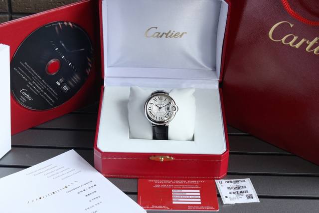 36Mm原单实拍 卡地亚蓝气球 Cartier Ballonbleu 原版开模 顶级复刻 专柜同步 类型 顶奢级女士自动机械腕表 镜面 镀膜镜面 指针 时 分