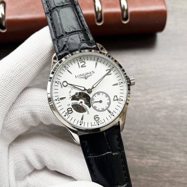 白 金 钢带+20 浪琴-Longines 精品男士腕表尊贵大气 绅士风范 卓越品质 热卖全城 采用全自动机械机芯 顶级316精钢表壳 矿物质超强镜面 尺寸42