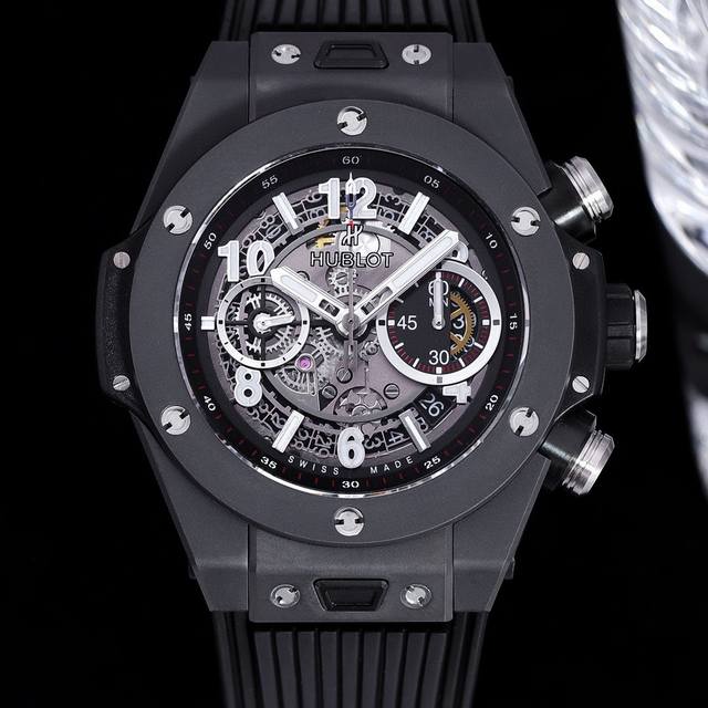 Hublot 宇舶 全新突破 彩色陶瓷问世 Big Bang Unico 大爆炸系列彩色陶瓷腕表 陶瓷工艺史无前例的重大突破 砸重金耗时四年 得以突破传统的陶瓷