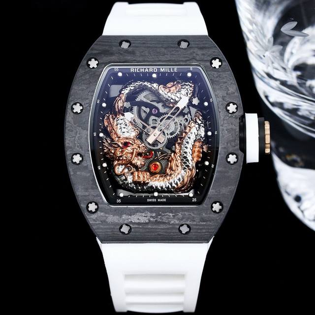 Richard Mille 理查米尔 Rm57-03 飞龙在天系列 全球限量8只 贵重来不是你的缺点 此款腕表壳套采用进口德国碳纤维材质鑫打造 搭载进口西铁城精