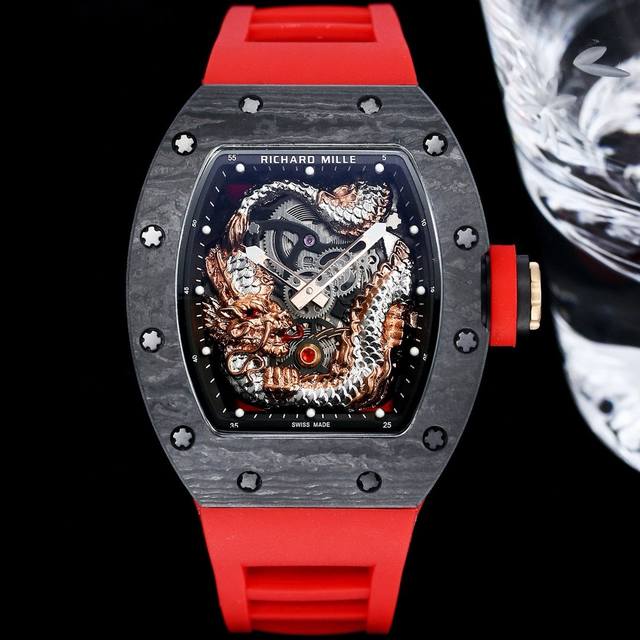 Richard Mille 理查米尔 Rm57-03 飞龙在天系列 全球限量8只 贵重来不是你的缺点 此款腕表壳套采用进口德国碳纤维材质鑫打造 搭载进口西铁城精