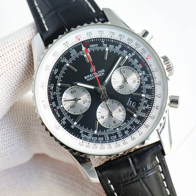 Sj出品 百年灵 全新航空计时 Rw2 腕表 Navitimer 问世70周年 百年灵以大胆色彩焕新演绎经典腕表 尺寸43Mm 迭代款无疑是地道的航空计时腕表