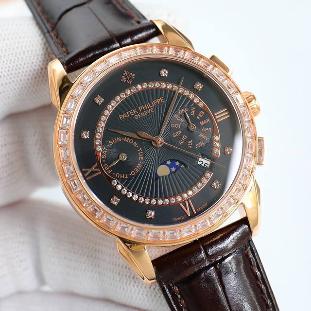 白壳 金壳 Pp最新款式 百达翡丽 Patek Philippe R68 搭配进口9100多功能机芯 零返修 功能 24小时,星期 星辰 月份 进口316精钢