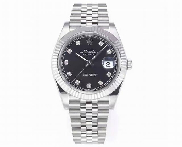 白壳 金壳 C厂 Rolex 劳力士41Mm日志系列 超级精品复刻 火爆来袭 真正原装正品一比一的复刻 欢迎来pk对比 突破极限 整表的精彩细节如下: 1字面指