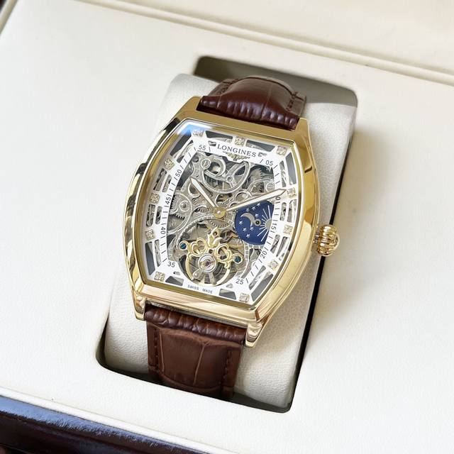 统一 全新设计 优雅热卖 百达翡丽-Patek Philippe 男士腕表 全自动机械机芯 矿物强化玻璃 316L精钢表壳 真皮表带 时尚大方 商务必备 尺寸: