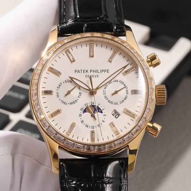 白钻 +金玫50 百达 翡丽patek Philippe 复杂系列六针男表爆款 多功能腕表！ 1搭载原装进口 0月相功能机芯机械表！ 2表盘上采用皮皮钻作为刻度