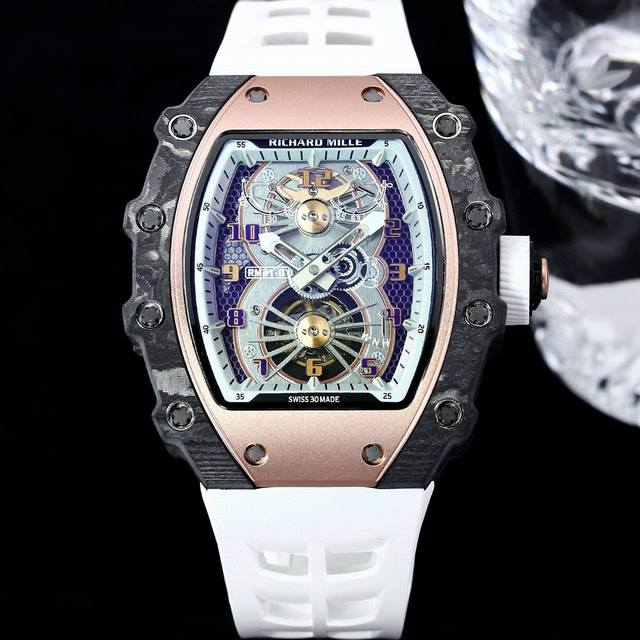 Richard Mille 理查米尔 Rm21-01系列 搭载全自动进口机械机芯 尺寸40X50X16Mm 碳纤维材质打造的表圈和表柱作为架构支撑，进一步加固其