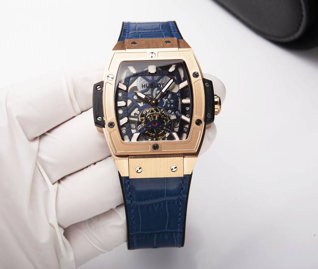 白 金20. 独家首发:恒宝 Hublot 精品男士腕表，六字位飞轮设计，技艺精湛，独具匠心，尊贵大气，绅士风范。采用高品质机械机芯，顶级316精钢表壳，进