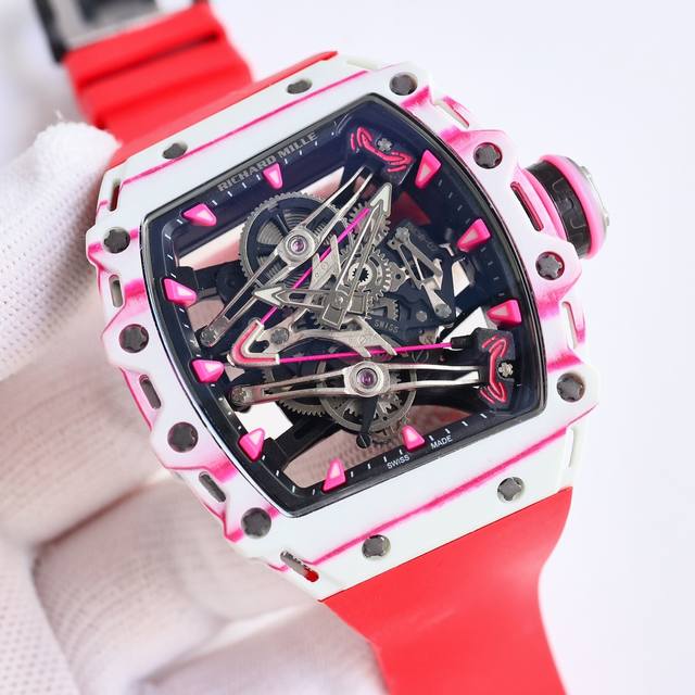 顶级复刻 1 Rm 理查德 米勒 Richard Mille Rm8 和职业高尔夫球手布巴 沃森 Bubba Watson 已经合作了十多年，合作开发了几款时计