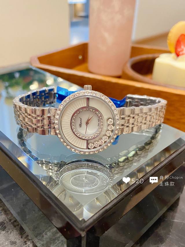 钢带 最新款 快乐钻肖邦一系列 让你美到没朋友的爆款 Chopard 肖邦 Happy Sport 系列！女士腕表！这样以现代时尚的设计风格，完美呈现出女性的前