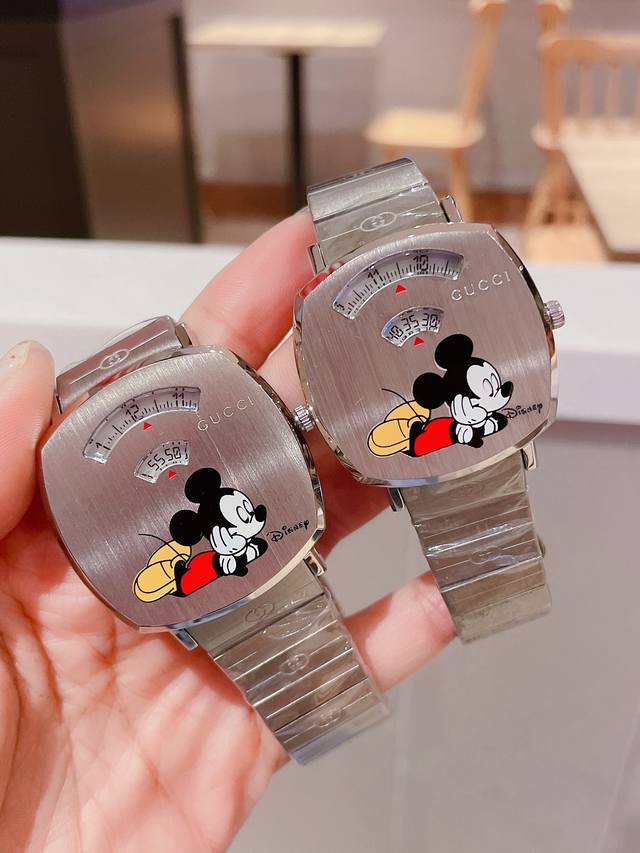 金色 超可爱米奇到货！35Mm 38Mm 古驰-Gucci中性款 原单品质 Disney X Gucci Grip系列腕表 Disney X Guccidisn