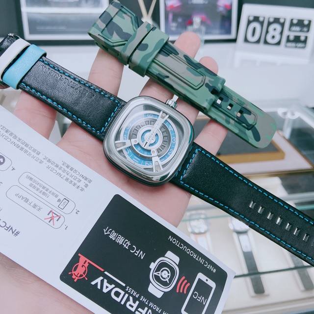 七个星期五-Sevenfriday 经典升级版立体感十足原版复刻男士腕表 搭载全自动机芯 西铁城8215 高端矿物质防刮镜面玻璃配置316L精钢表壳耐磨进口小牛