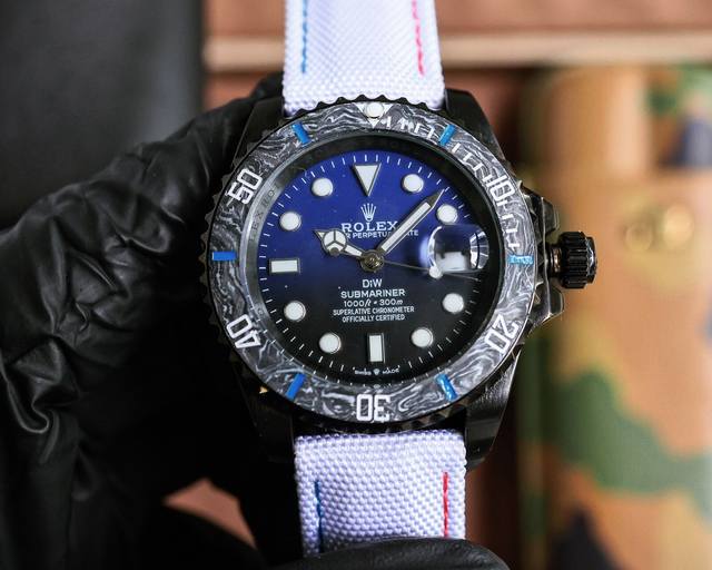 劳力士rolex Diw水鬼系列 自动机械 精钢表壳 尺寸40Mm 镀膜玻璃 原装扣 爱不释手的劳力士 品不完的一劳永逸