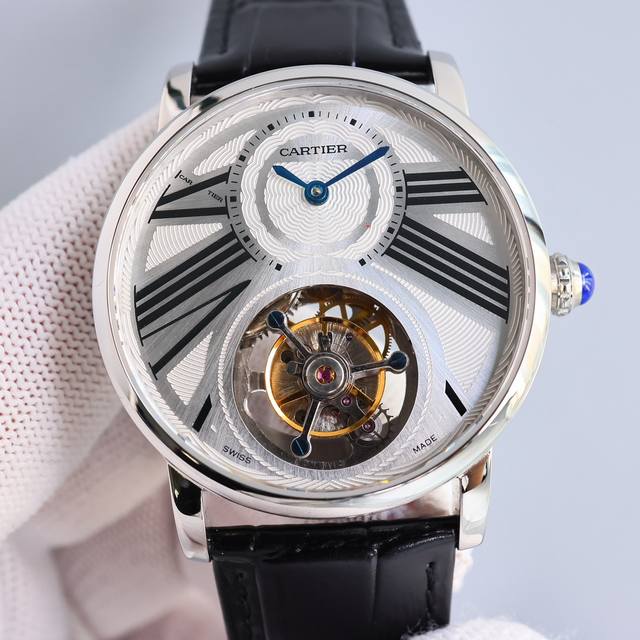 真陀飞轮统一价： 卡地亚rotonde De Cartier Tourbillon Cadran Love陀飞轮腕表表壳精炼，为充满想象力的设计师提供了承载机械