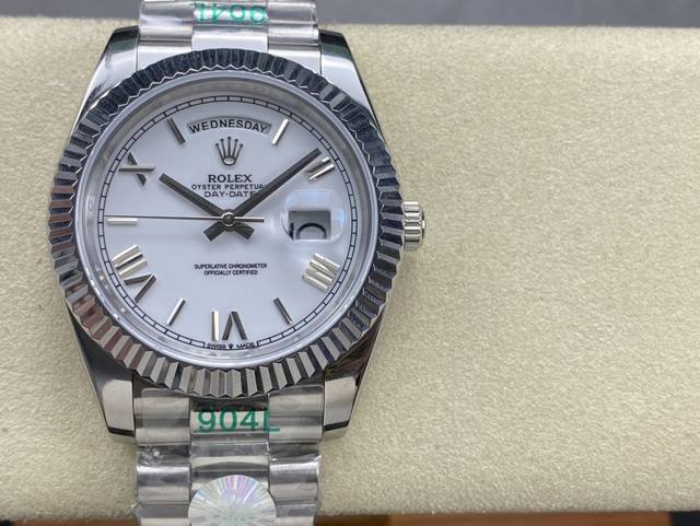 双头粒版本 Sk厂 劳力士rolex 双历 星期日志型系列 40Mm 直径 40Mm 机芯 搭载全自动机械机芯 圈口 劳力士ringcommand三角坑纹 光圈