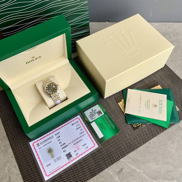 女款日志最惊艳颜色“金灰”劳力士rolex女款蚝式日志型腕表！年度最火的“金灰”色字面表盘，镶嵌10颗vs级别天然真钻时标！每一块表都中国gtc权威机构出具的真