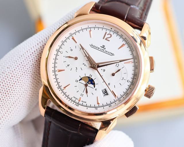 白 -金 。Jaeger-Lecoultre 积家 推出 积家大师1538420系列腕表，Factory 聘请制表师傅通过两年无数次测试，期间损坏机芯上百个，从