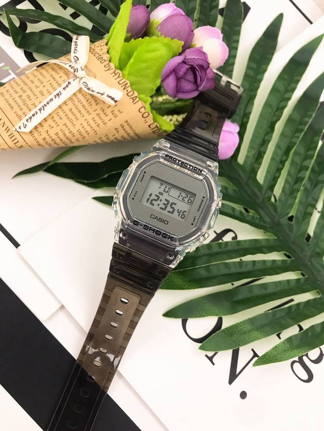 新款出货方透明黑卡西欧g-Shock Dw_5600Sk-1Prs G-Shock冰韧系列 坚韧出型手表运动男手表数字显示潮流防水电子表g-5600基本功能：防