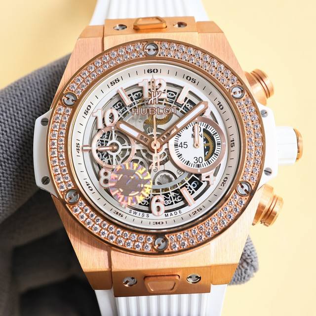 半钻 满钻 金白同价 宇舶 恒宝 Hublot 英勇无畏，拳拳出击，简称“Hub”“恒宝”，Bigbang大爆炸 素材料计时码表v2版表壳采用进口316精钢材料