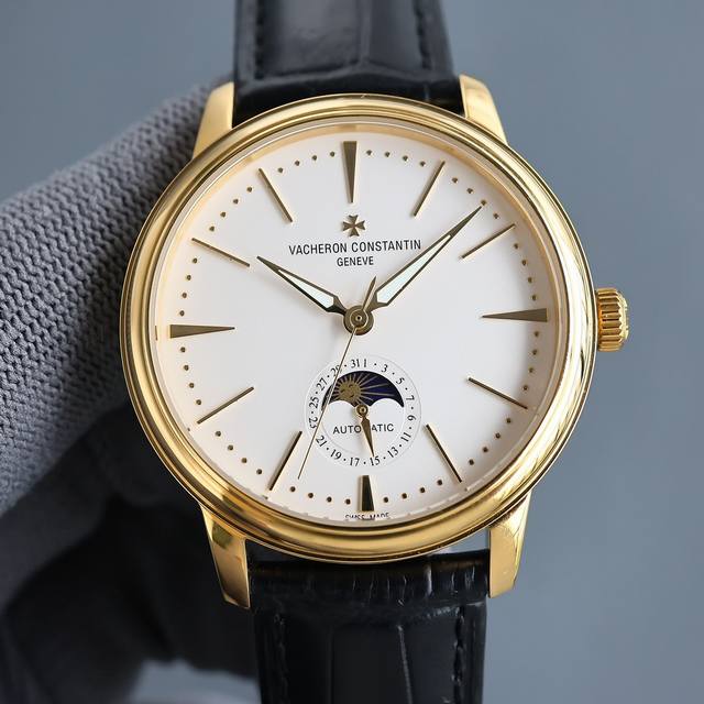 白 金 Tw江诗丹顿 Vacheron Constantin 传袭系列男士腕表！全新复杂日月星辰多功能腕表，超强夜光。搭载原装进口2824-2自动上链机械机芯，