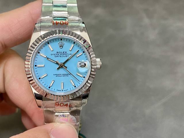 Sk Factory 女款 劳力士rolex 单历 日志型31Mm 直径 31Mm 机芯 搭载全自动机械机芯 圈口 劳力士ringcommand三角坑纹 光圈