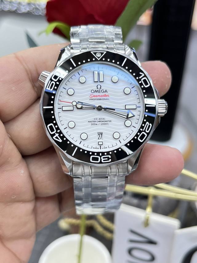 Vs海马 白 42Mm 8800全自动机械