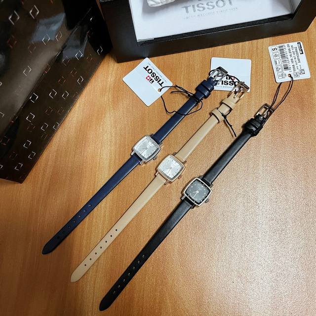 原厂正品original Tissot,天梭最新款t058系列石英女表，四面玲珑，坚毅优雅！小巧表盘设计，搭配方形表壳展现不凡创意，将古典的优雅与现代的创新融合