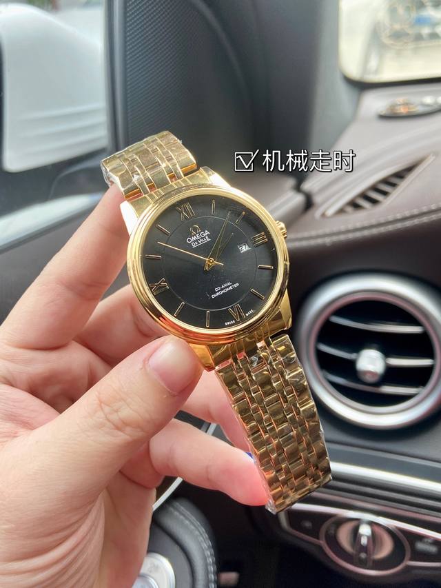 品牌：欧米茄--Omega，新款火爆来袭。时尚超前石英腕表采用原装领口石英机芯，简约经典设计，矿物质超强高清玻璃镜面。316L精钢表带，机械走时，尺寸40Mm＊