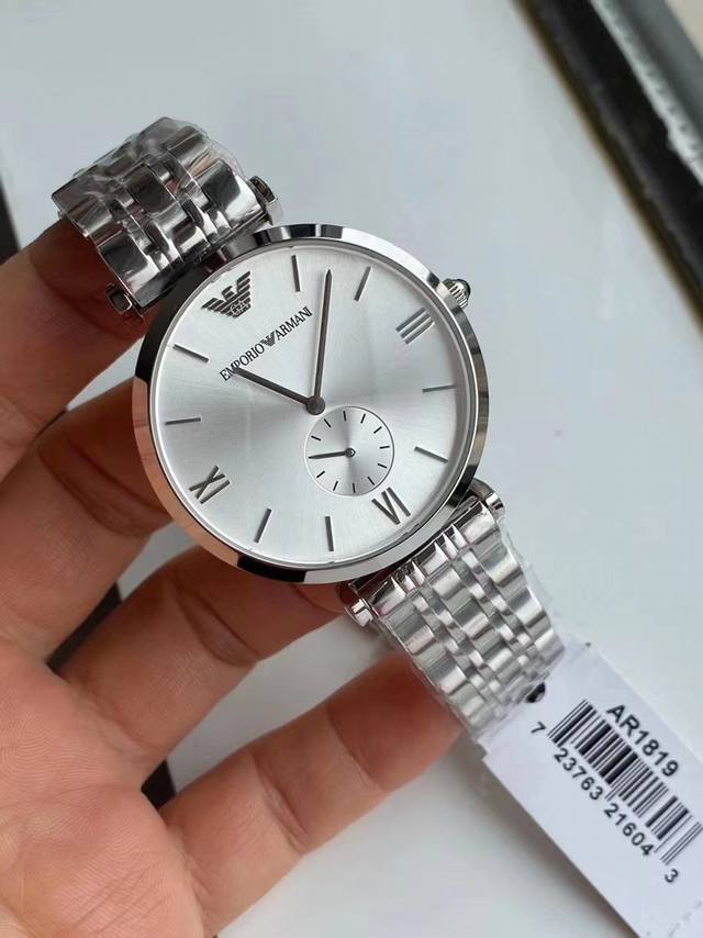 品牌：Emporio Armani／ 阿玛尼普通 原单品质160 型号：Ar1819 机芯种类：石英表 手表种类：男表 表盘形状：圆形 表扣：针扣 表壳：316