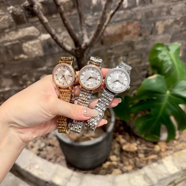 白皮 玫 钢带20陶瓷40 天梭tissot 全新卡森臻我系列 女款表隆重登场 臻我 寓意每时每刻做真实的自己。每一种身份，皆是兴之所至。每一年真我，都独具魅力