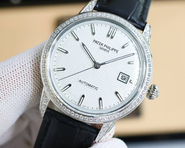 白 -金 百达翡丽-Patek Philippe-火热新款式，新款锅盖，耗时长达8个月！超薄男士自动机械腕表，采用进口原装9015机芯，每小时振频28800次，