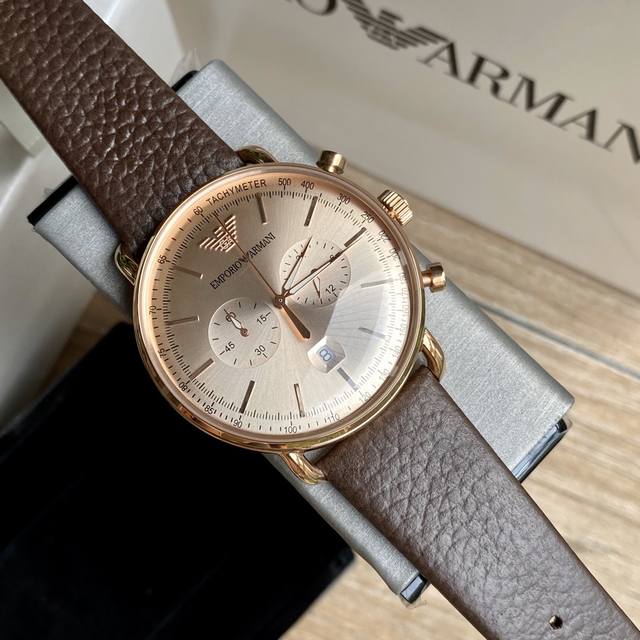 支持香港、美国直邮 正品！阿玛尼armani Ar11106表壳316精钢表镜：强化矿物质玻璃，尺寸43Mm*11Mm，小牛皮表带！多维度计时功能表盘，时尚的立